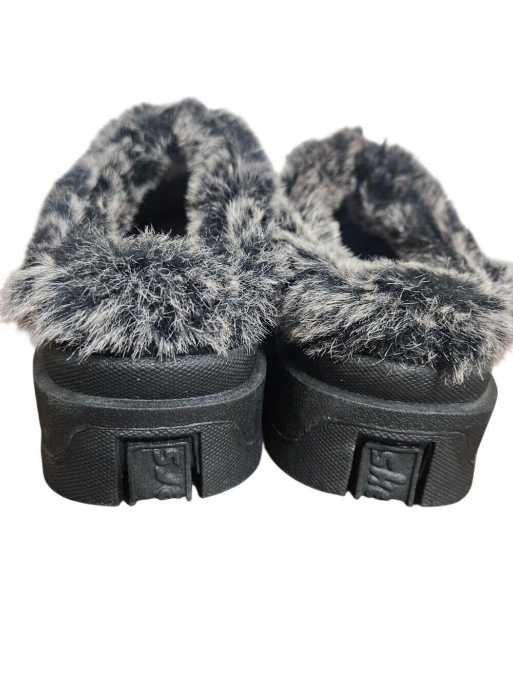 NWOT SKETCHERS Fortress Platform Black Women's Faux Fur Clogs Slip On Sz 6 - Picture 3 of 6